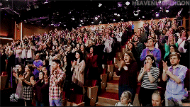 heavenlybrendon:Remember that time Brendon Urie received a roaring standing ovation from the audienc