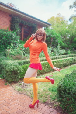 cosplayhotties:  Kayla Erin as Velma