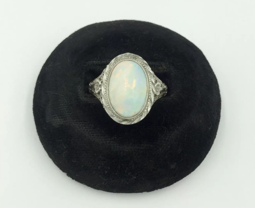 allaboutrings:Edwardian 10k Gold Opal Filigree Ring