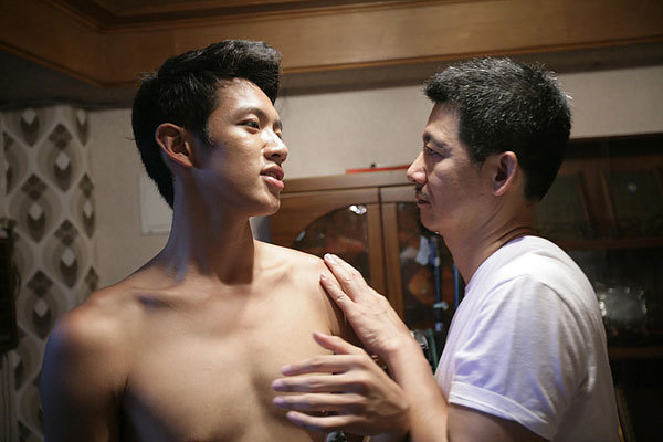 chinitongkalbo:  Taiwanese actor Ko Chen-tung. His film (You are the apple of my