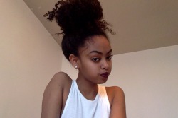 1993-till:  fortheloveofdf: When your bun is bigger than your head   💦