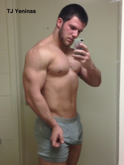 hotandexposed:  This college running back is very proud of his muscular body and hard dick. 