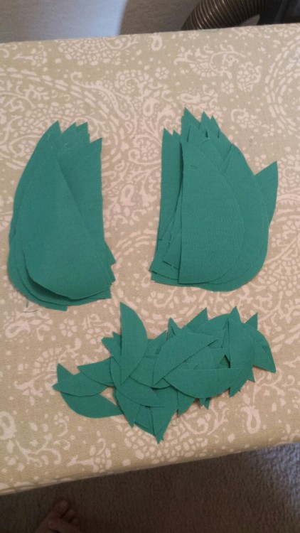Leaves for Days!Just finished cutting out….75? Leaves for Jakotsu’s kimono…Hopefully t