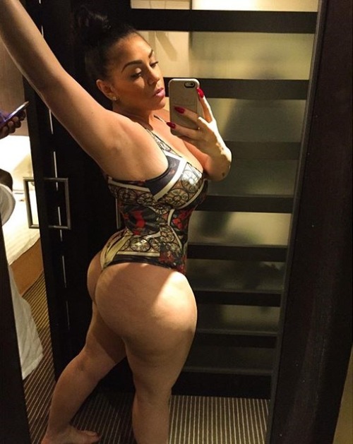allthingsbootiful:Cassiie Melinda