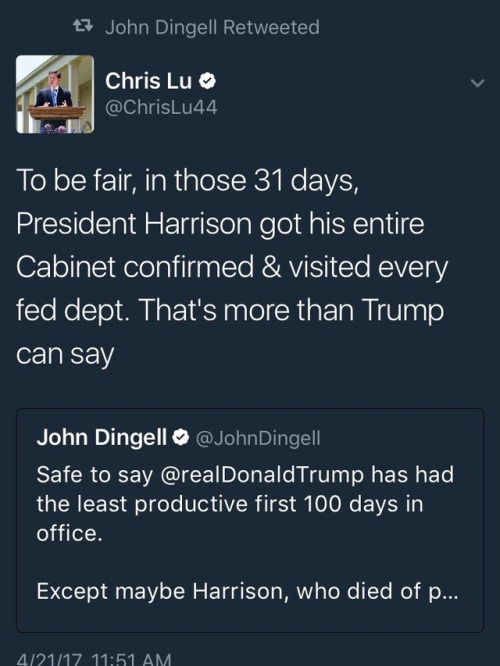 comepraisetheinfanta: Grandpa Dingell getting an assist from Chris Lu and extending the Drumpf drag.