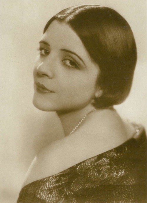 saisonciel:Mona Maris, late 1920s