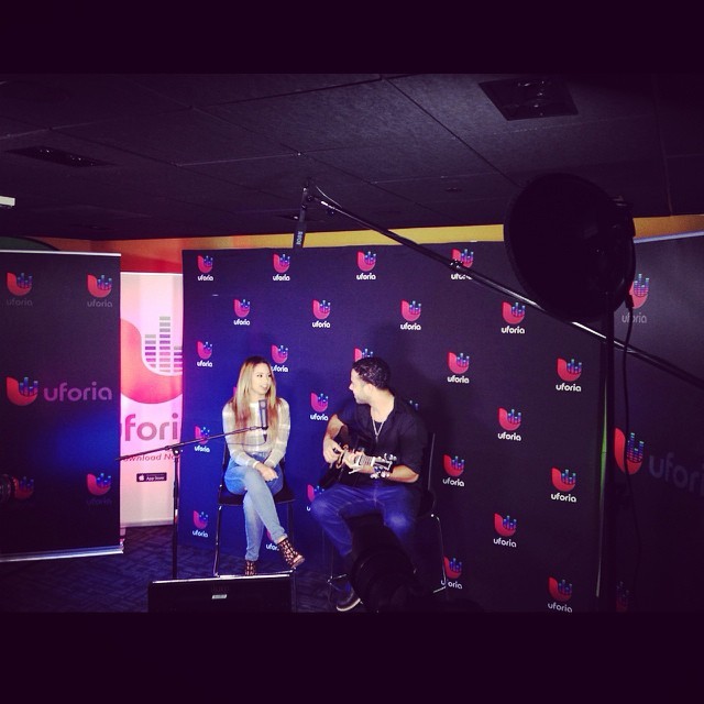 villegas-news:  graymusiq: At Univision Studios in LA premiering “That’s Me Right