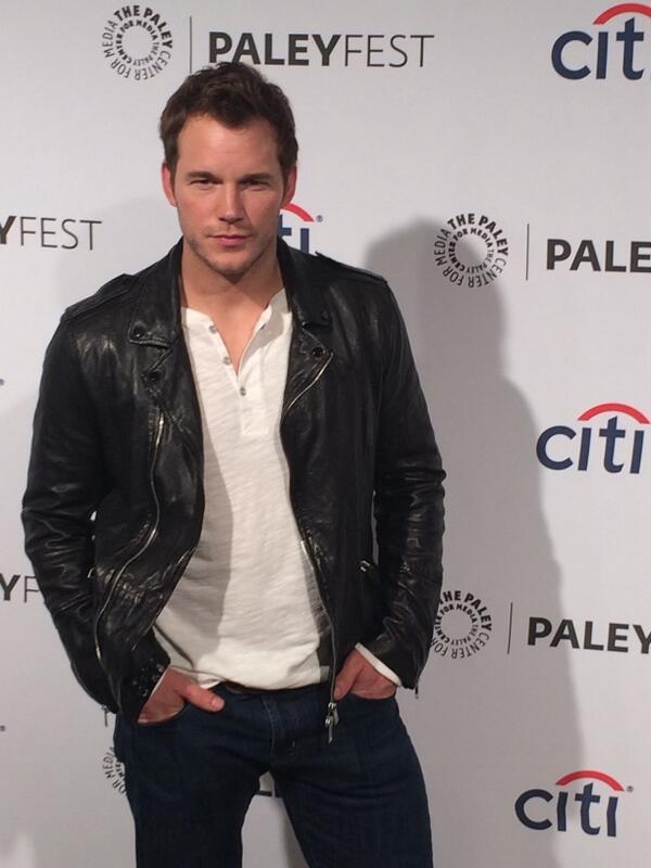 nerdywyatt:  Chris Pratt arrives at Paleyfest. 