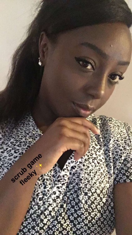 Porn Pics olgirldownyonder:  HAPPY DARK SKIN APPRECIATION