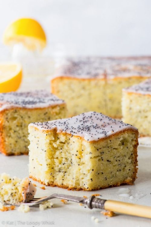 fullcravings: Simple Lemon Poppy Seed Cake