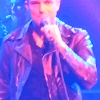 tendencytoslip:  younevershine-ifyouneverburn:  battle-born:  The Killers / Sam’s