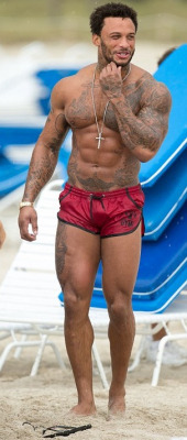 justchillingpapi:  David   David&hellip;..my my my&hellip;