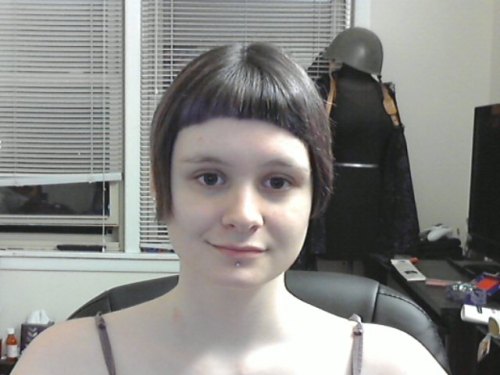 Porn photo holydiverinthemidnightsea:  Trimmed my bangs.