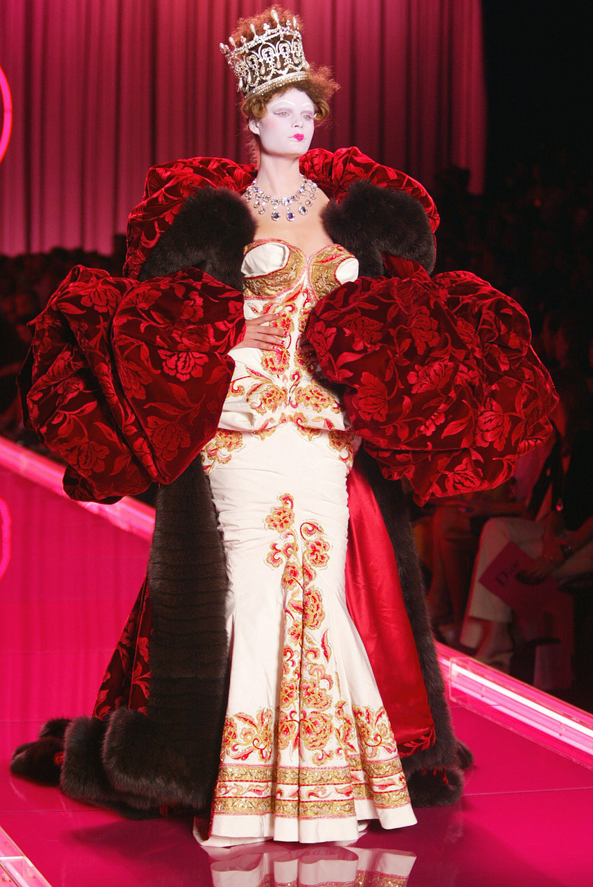 Les Incroyables — John Galliano for Christian Dior Fall Winter 2000