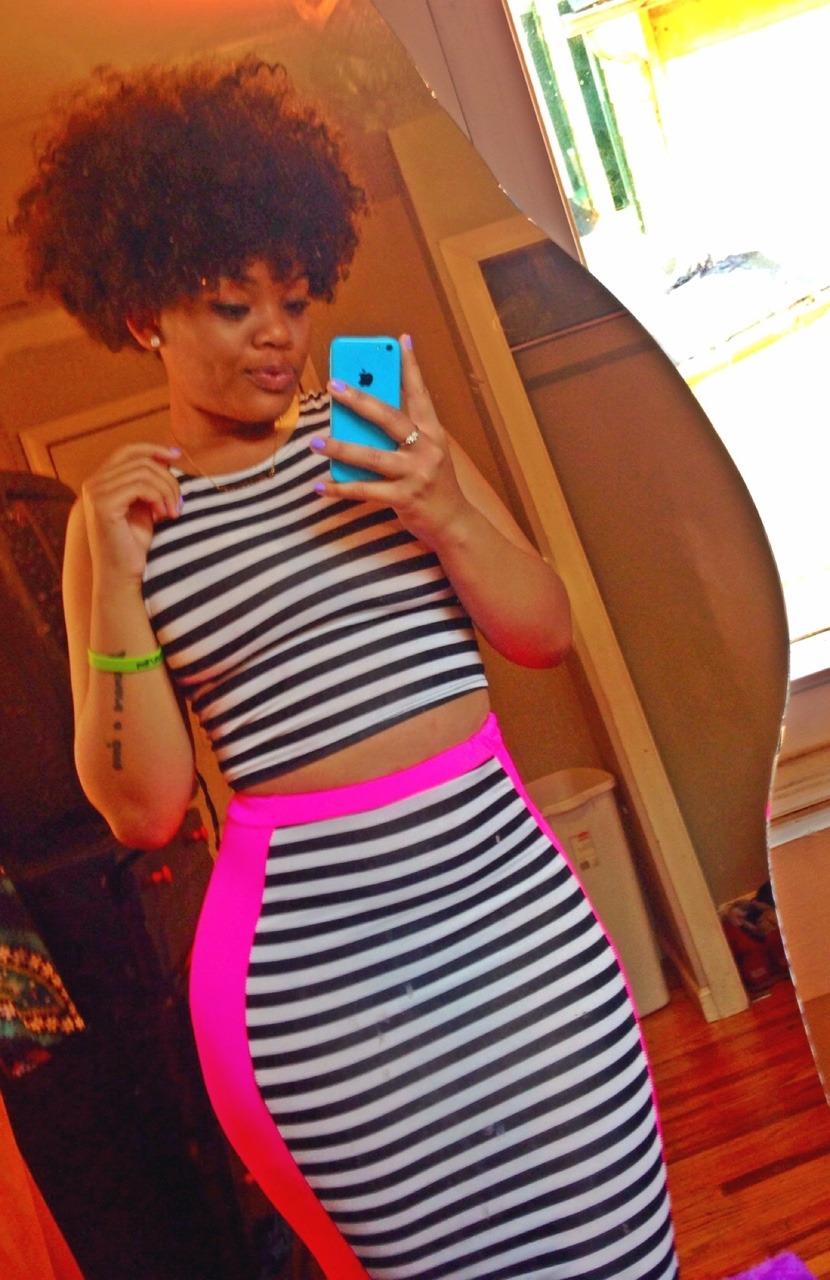 seikoblaze:  chiefsimba:  seikoblaze:  Curve queen. 😁  This  Ha. Thanks 