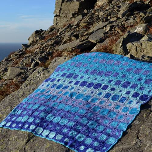 I published my Severn Sea blanket pattern yesterdayAs you can see from the photo we had a brillian