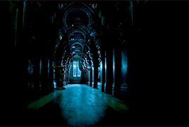 fancykraken:  Ghosts are realCrimson Peak trailer [x]