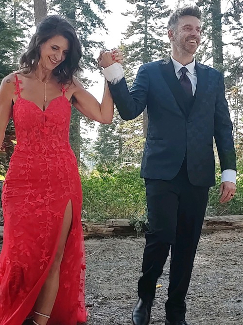 My Aunt Got Married Chat! I'm So Happy For Her And Her Husband Is Amazing Too! Also The Wedding? Fabulous,