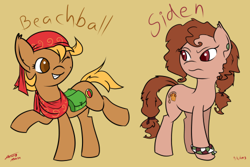 velvety-licks: Beachball (Atryl’s OC) and Siden have swapped outfits…  They look so cute ^_^  Aww <3 Voyage looks slightly unnerved without her head scarf >3> Thanks :D