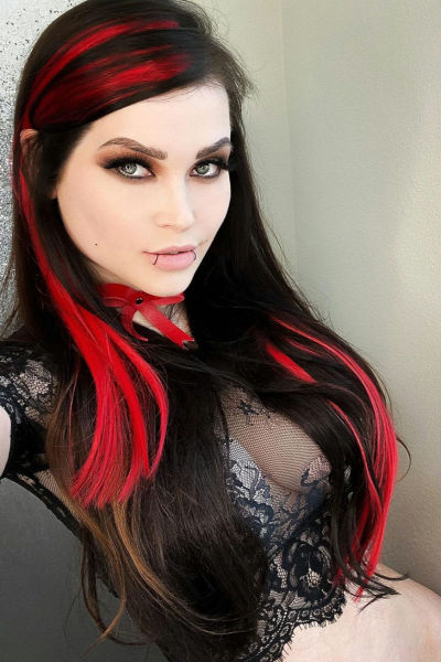 bosersturzfalter-deactivated202:Niece Waidhofer 