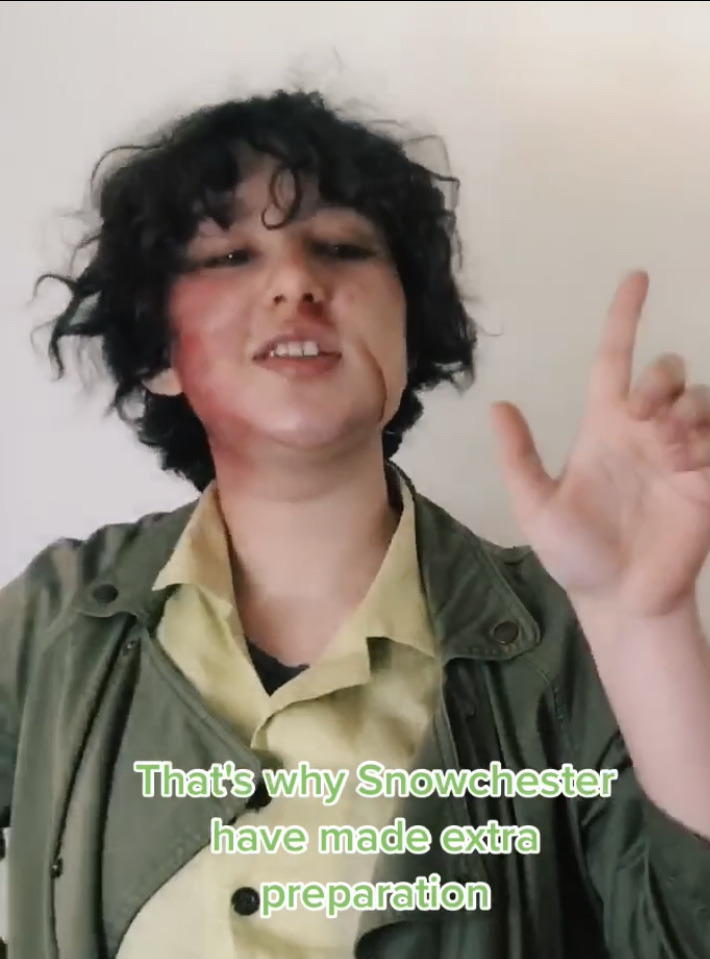Low Budget Cosplays R Us — (Veronica is Offline! (But JD isn’t so send...