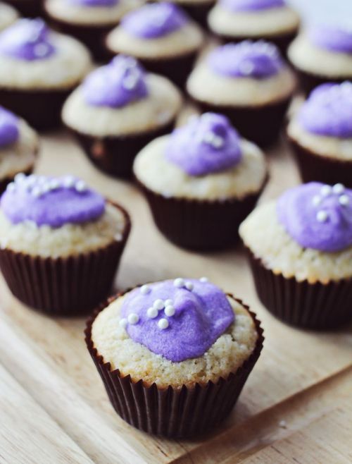 Mmm, don’t these lavendar-vanilla cupcakes from A Beautiful Mess look delish?