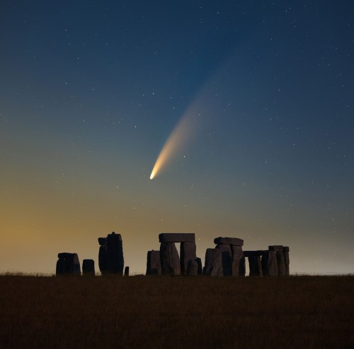 wonders-of-the-cosmos:Comet NEOWISE over StonehengeImage Credit & Copyright: Declan Deval