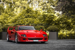 carpr0n:  Starring: Ferrari F40By David Clemente 