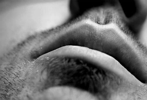 hazeleyes2012:  sugarkane444: Kissable