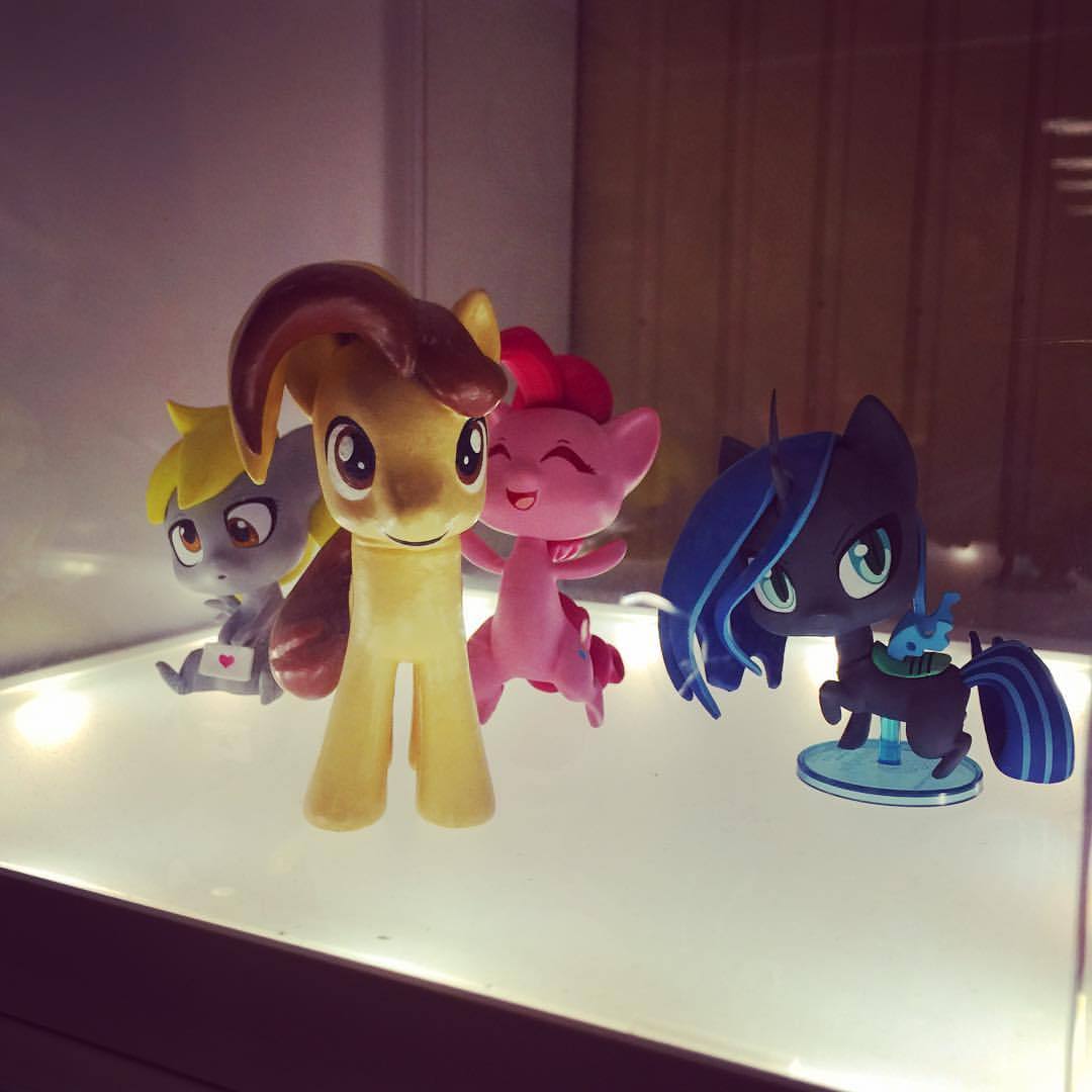 tsitra360:  Hanging out with @welovefine mlp chibis. They’re at @everfreenw right