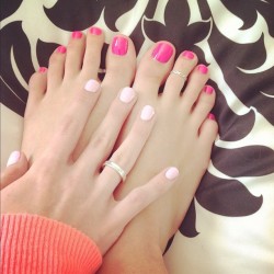 itsallaboutthetoes:  Kristen Gill It’s