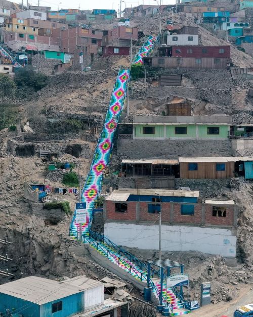 supersonicart:Xomatok.Astonishingly gorgeous mural work on staircases from Peruvian artist Xomatok a