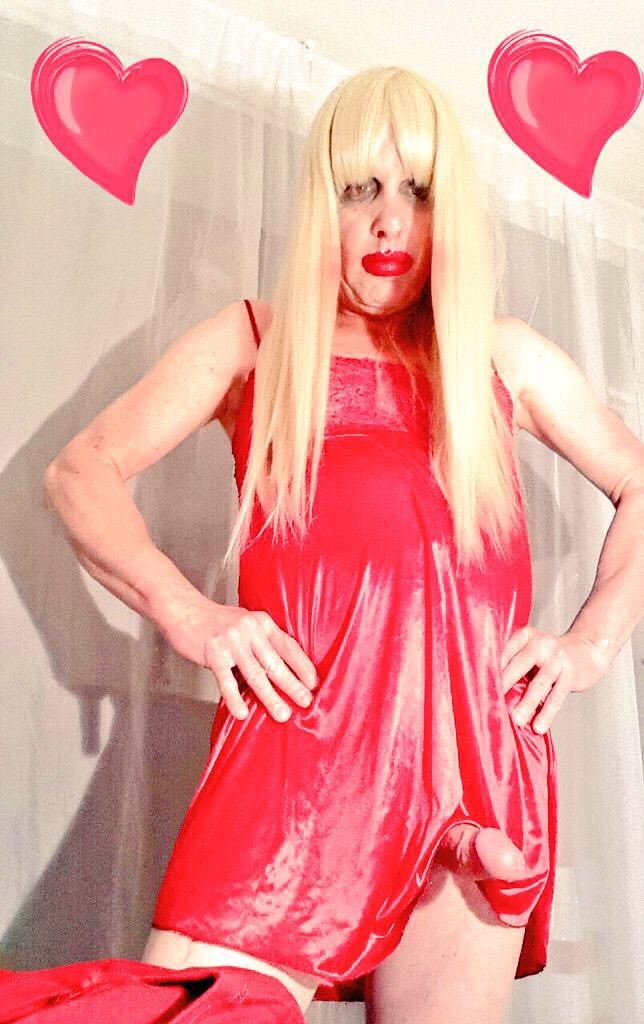 I adore this exposed sissy slut and would love having unbridled lust with her