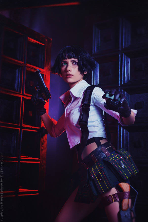 cosplayblog:  Lady from Devil May Cry 3  Cosplayer: Narga-Lifestream [TW / DA / FB]Photographer: