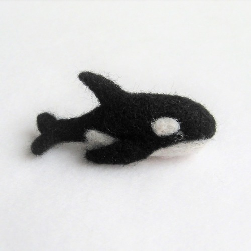 sosuperawesome:  Needle Felted Marine AnimalsLidentoy on EtsySee our #Etsy or #Needle Felting tags 