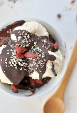 fullcravings:  Superfood Sundae: Acai Magic Shell   Like this blog? Visit my Home Page or Video page for more!And please Subscribe to the Email Club  (it&rsquo;s free) for a sexy bonus gift :)~Rebloging the Art of the female form, Sweets, and Porn~