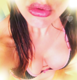 Hot Lips And Tits