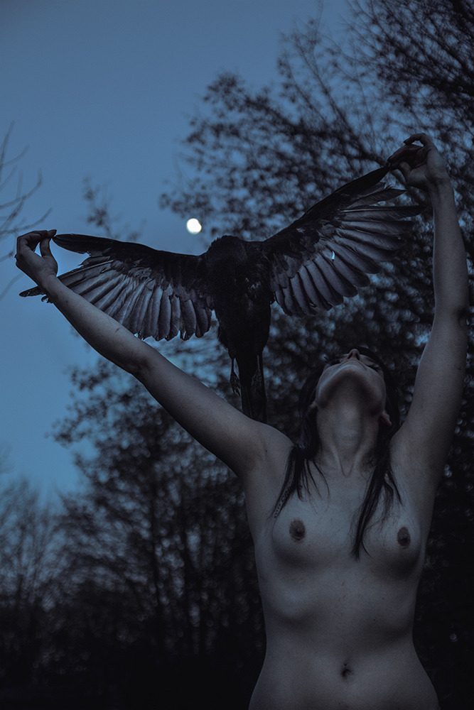 elenahelfrecht:  elenahelfrecht:  Arise.Model: Amaryllis FacebookWebsite   Today