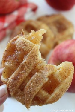 craving-nomz:  Caramel Apple Pie Cookies 