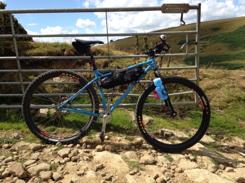 iliketoride:  So much fun, nice to be riding without all the bikepacking gear for a change!