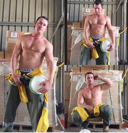 magicalwombatclodclam: boyatthecreek:Dan - our proud and hot Aussie tradie - this mate is seriously 