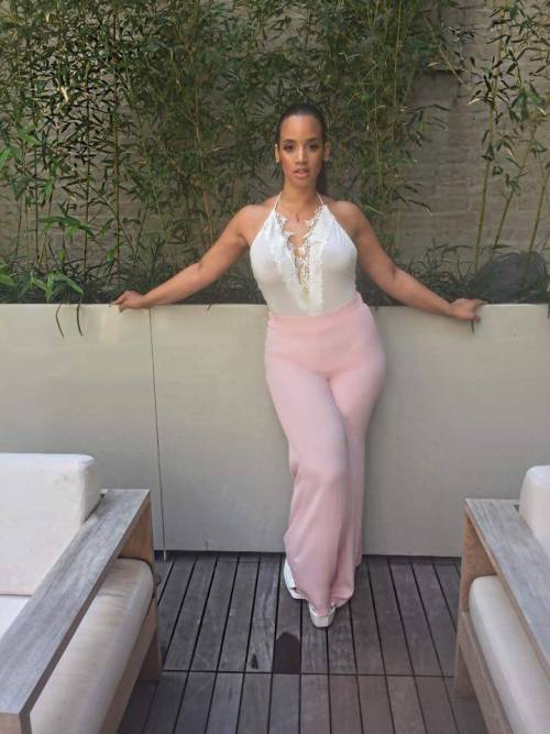 lenylando:dascha polanco