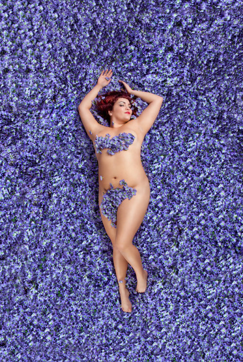 lordnikonx: (via 14 Women Pose Naked To Redefine ‘American Beauty’ On Their Own Terms)