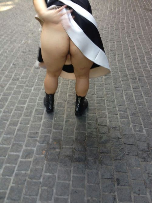 sluttychinesewife: My Ass, kiss it!