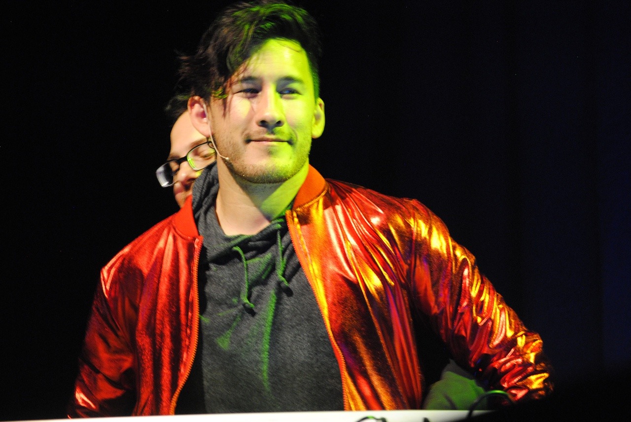 jewels-lipps:  Here are some more photos I finished editing from Markiplier’s You’re