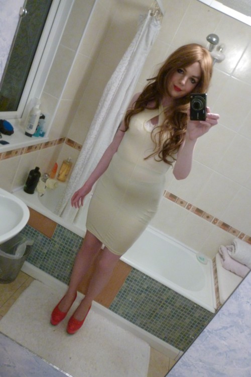 lucy-cd:  Pictures  New Dress, looks beautiful <3  So sexy my dear