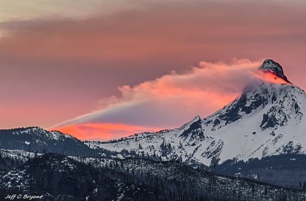 bobbycaputo:    Breathtaking Landscapes Capture the Diverse Beauty of Oregon Photographed