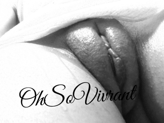 ohhsoovivrant:  Up close n personal 👀👅🍑