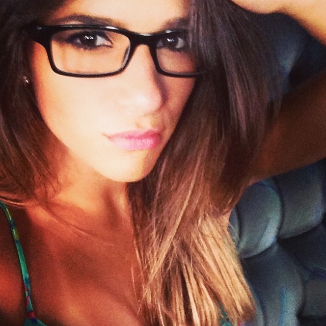 jordynslefteyebrow:   30 Day Gymternet Challenge - Day 3  WAG Crush: Jade Barbosa