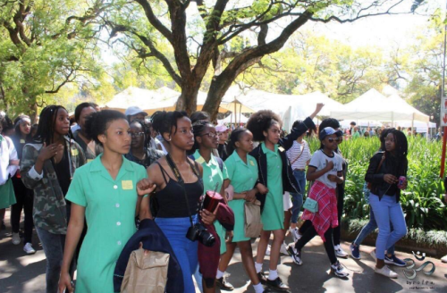 the-movemnt: Pretoria Girls High School students are fighting back against a racist dress code. When